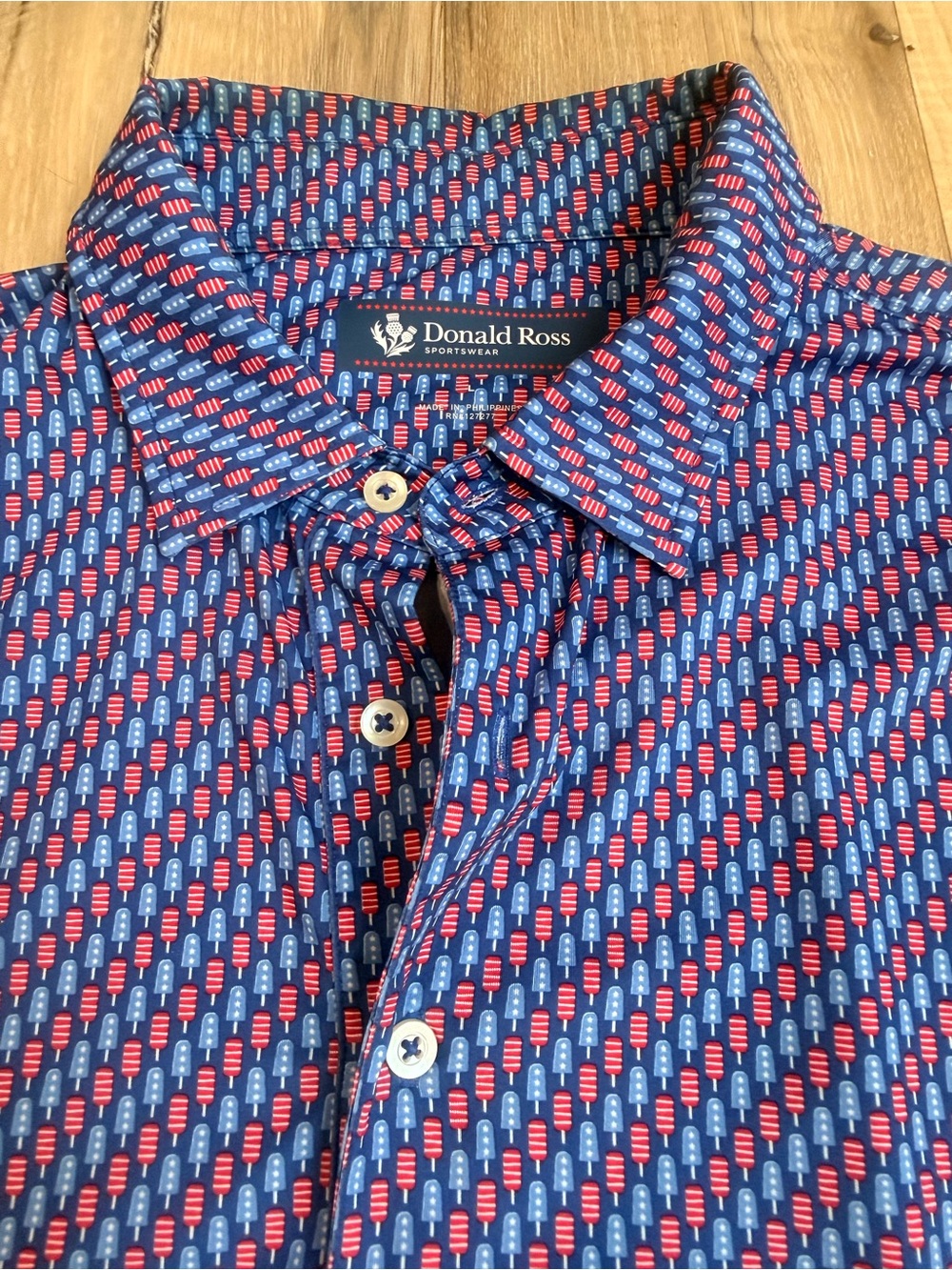 Donald Ross Men’s  Blue and Red Print Button-Down GolfShirt